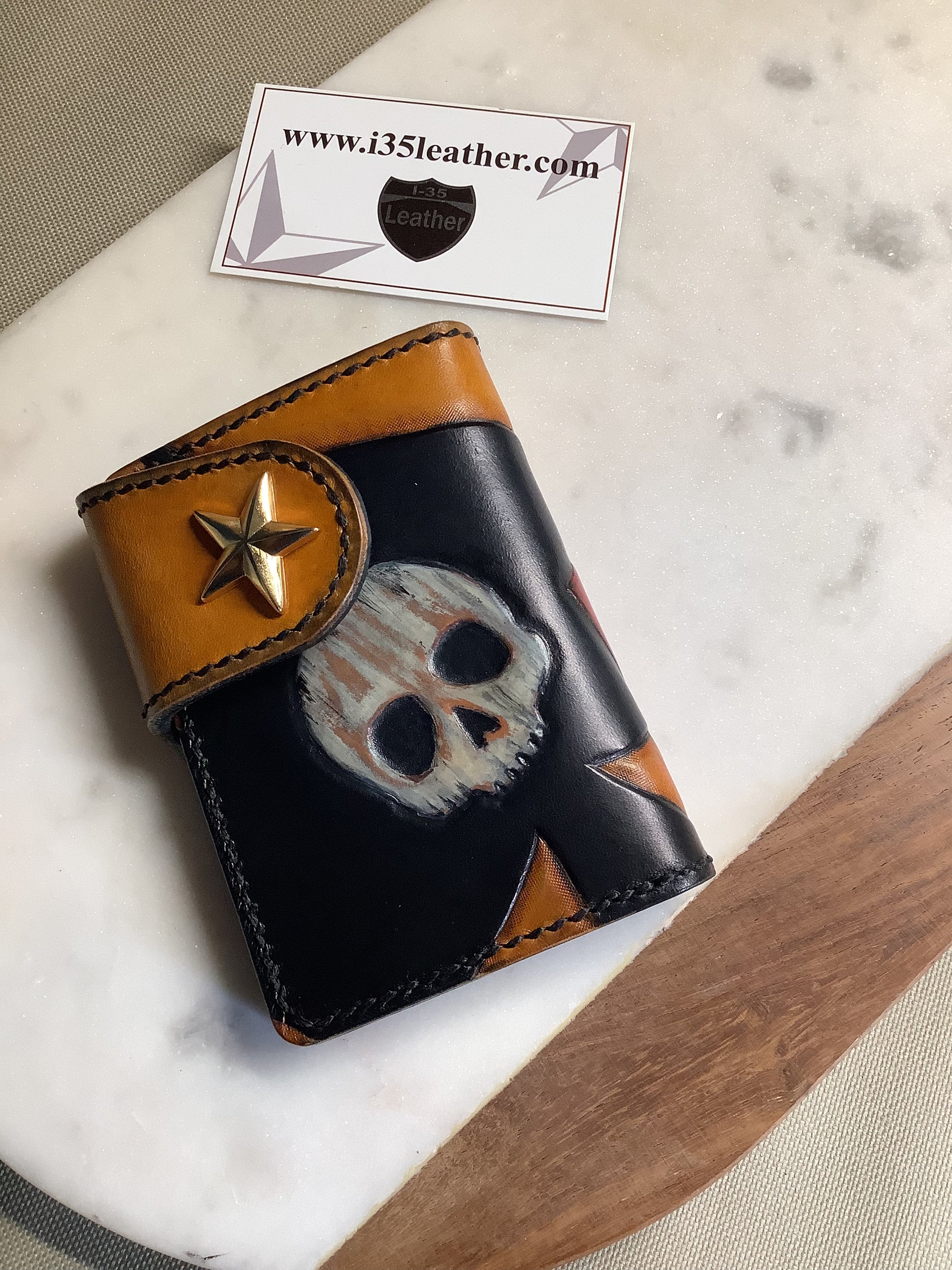 I-35 Leather - Vertical Wallet - Poker Skulls